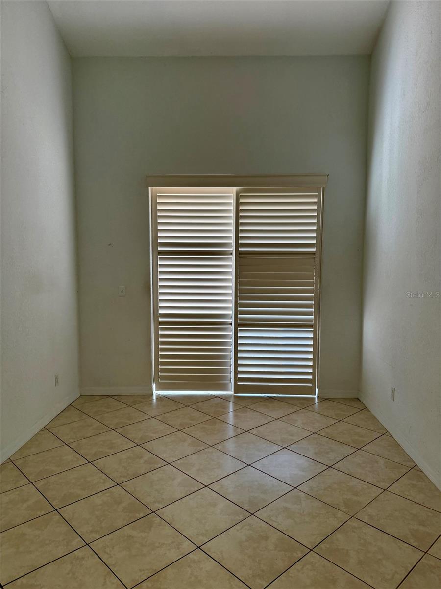 Image 10 of 26 For 6400 46th Avenue N 63