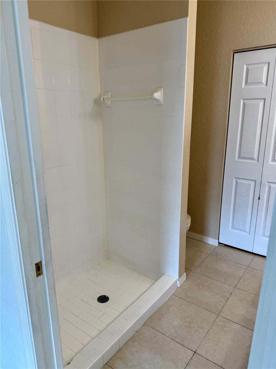 Image 12 of 26 For 6400 46th Avenue N 63