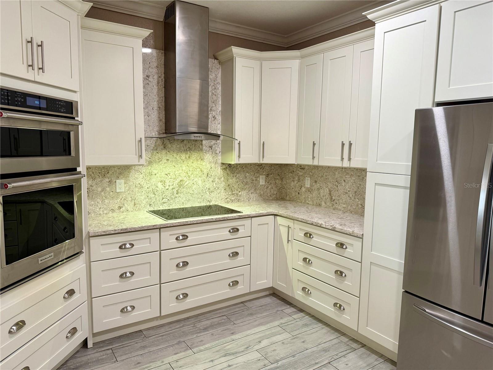 Image 4 of 26 For 6400 46th Avenue N 63