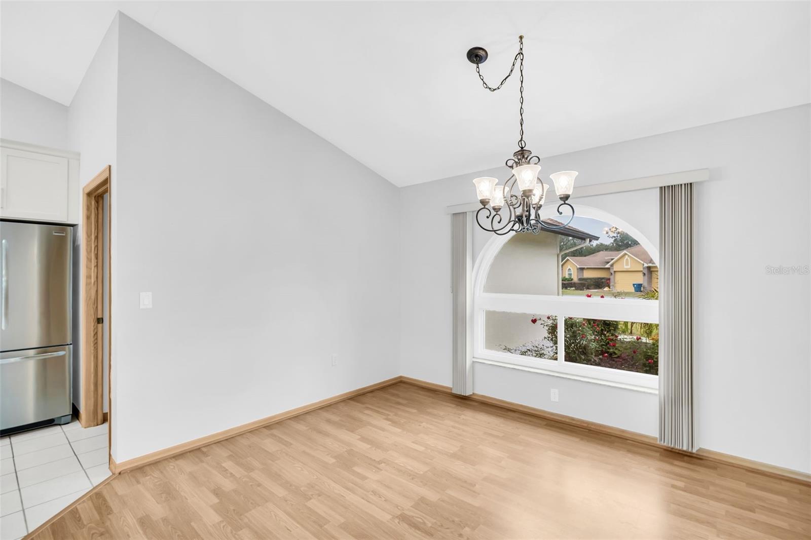 Image 11 of 60 For 1487 Alameda Drive