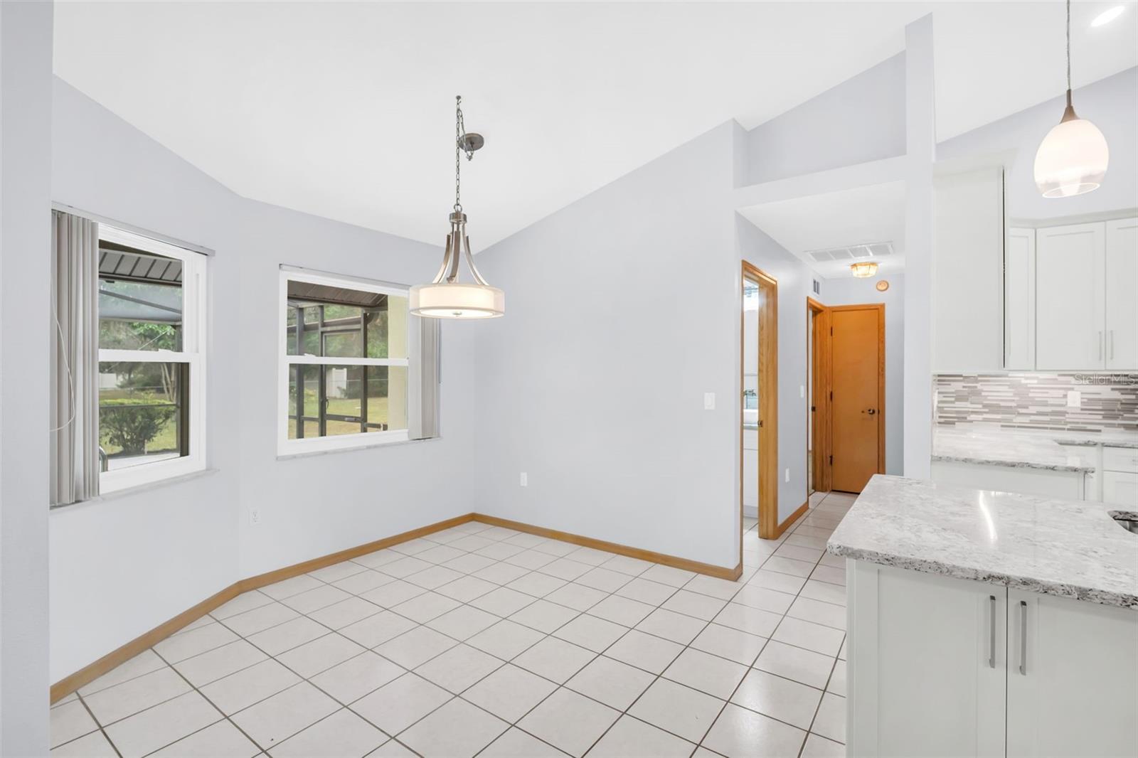 Image 12 of 60 For 1487 Alameda Drive