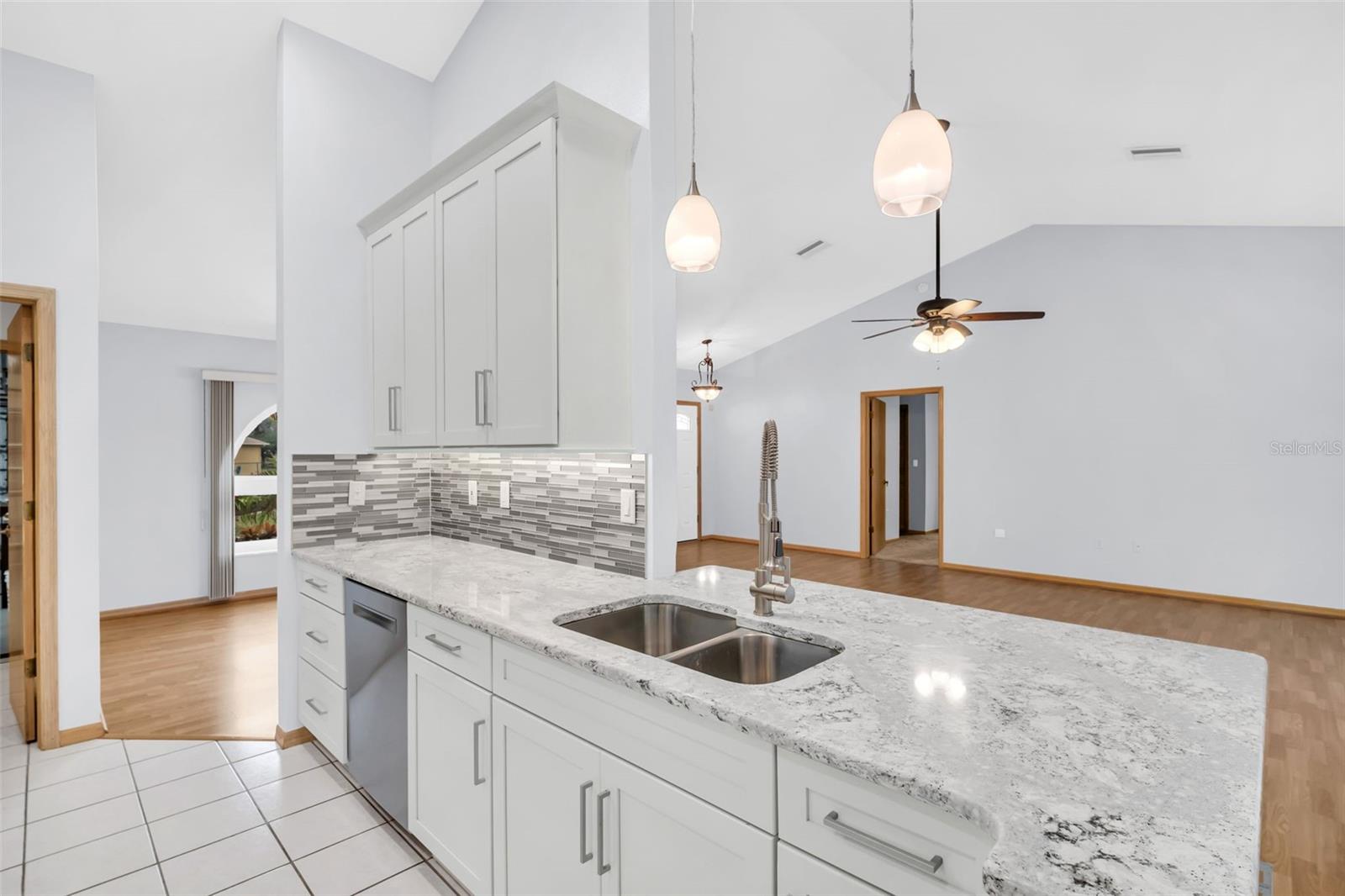 Image 14 of 60 For 1487 Alameda Drive