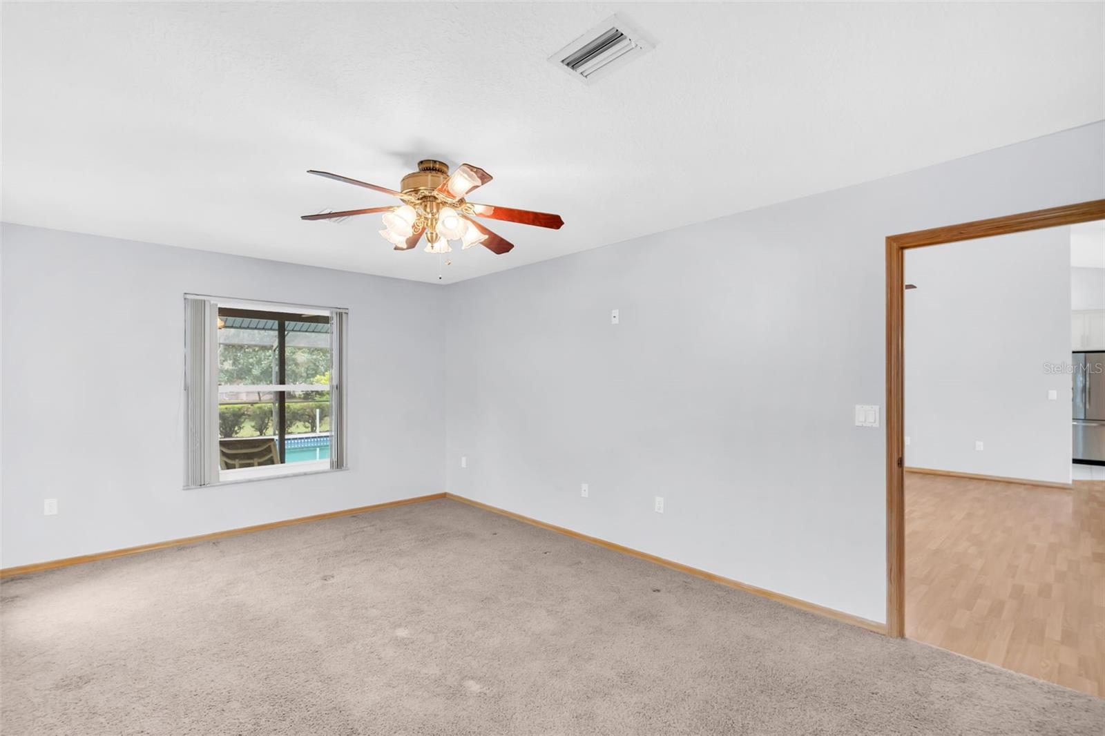 Image 18 of 60 For 1487 Alameda Drive