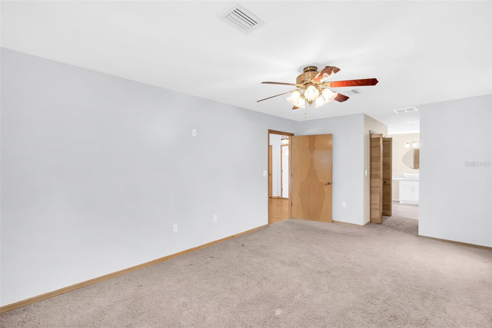 Image 19 of 60 For 1487 Alameda Drive