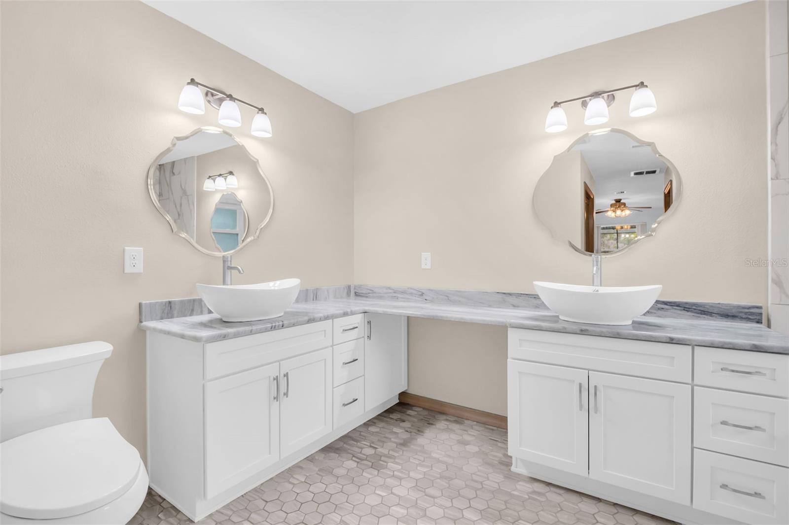 Image 24 of 60 For 1487 Alameda Drive