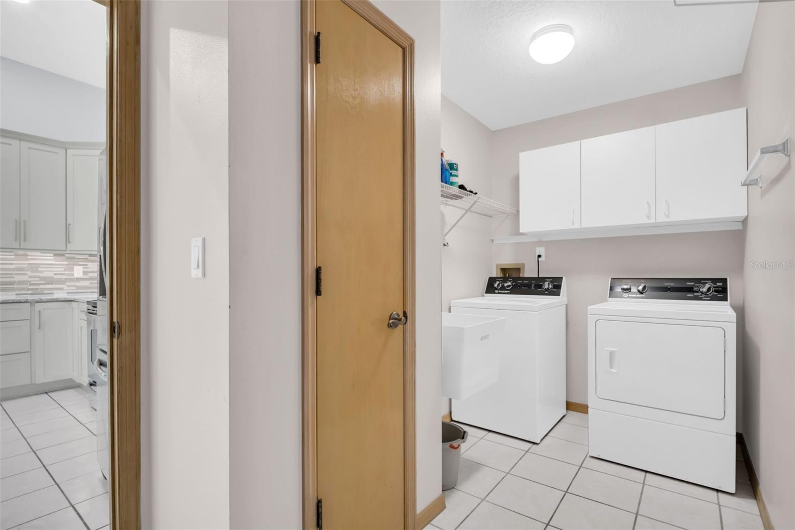 Image 35 of 60 For 1487 Alameda Drive