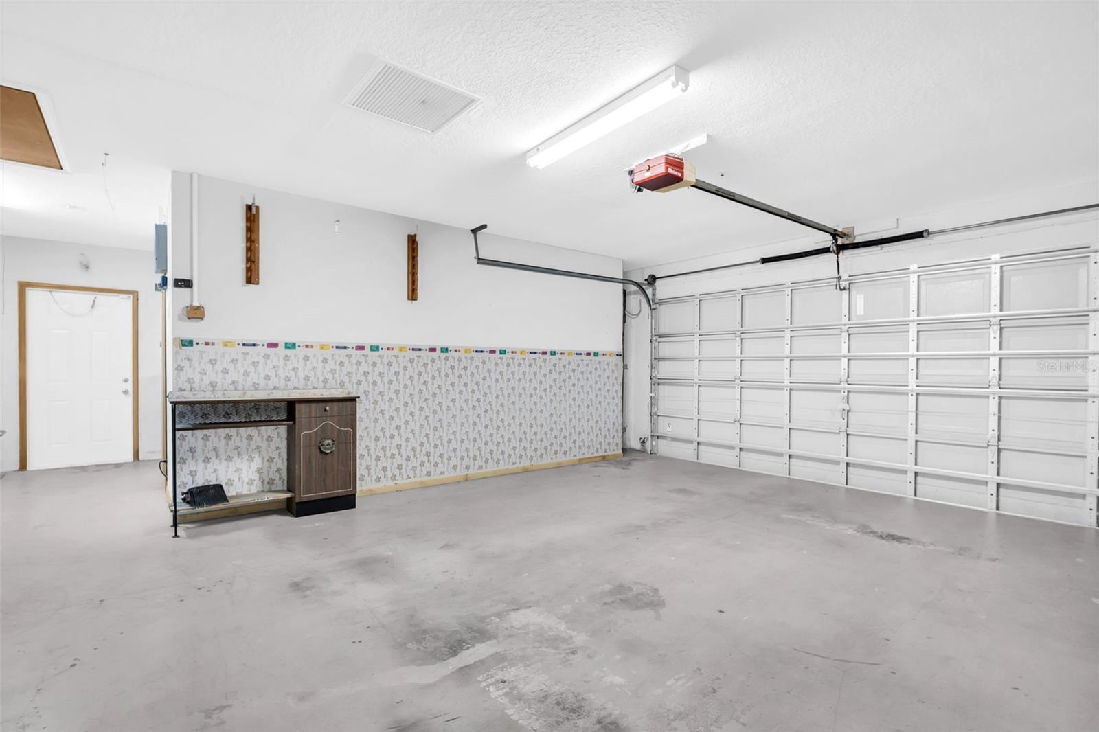 Image 36 of 60 For 1487 Alameda Drive