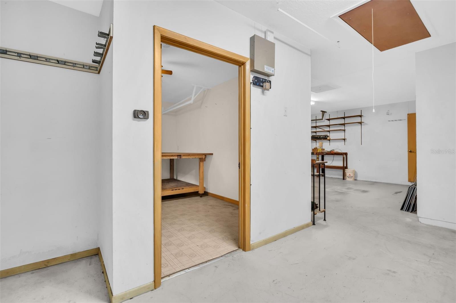 Image 38 of 60 For 1487 Alameda Drive