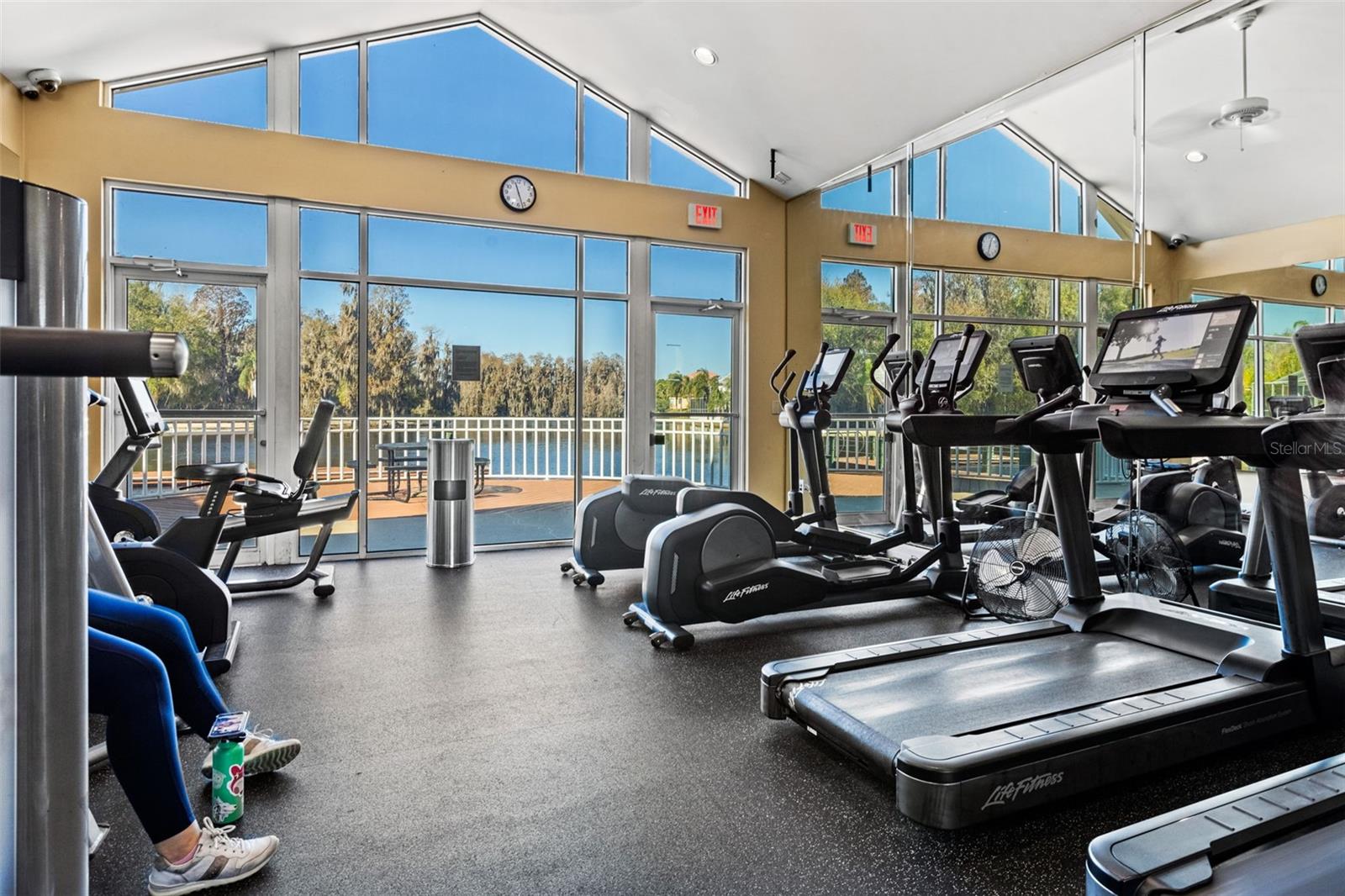 Image 30 of 34 For 17903 Bimini Isle Court