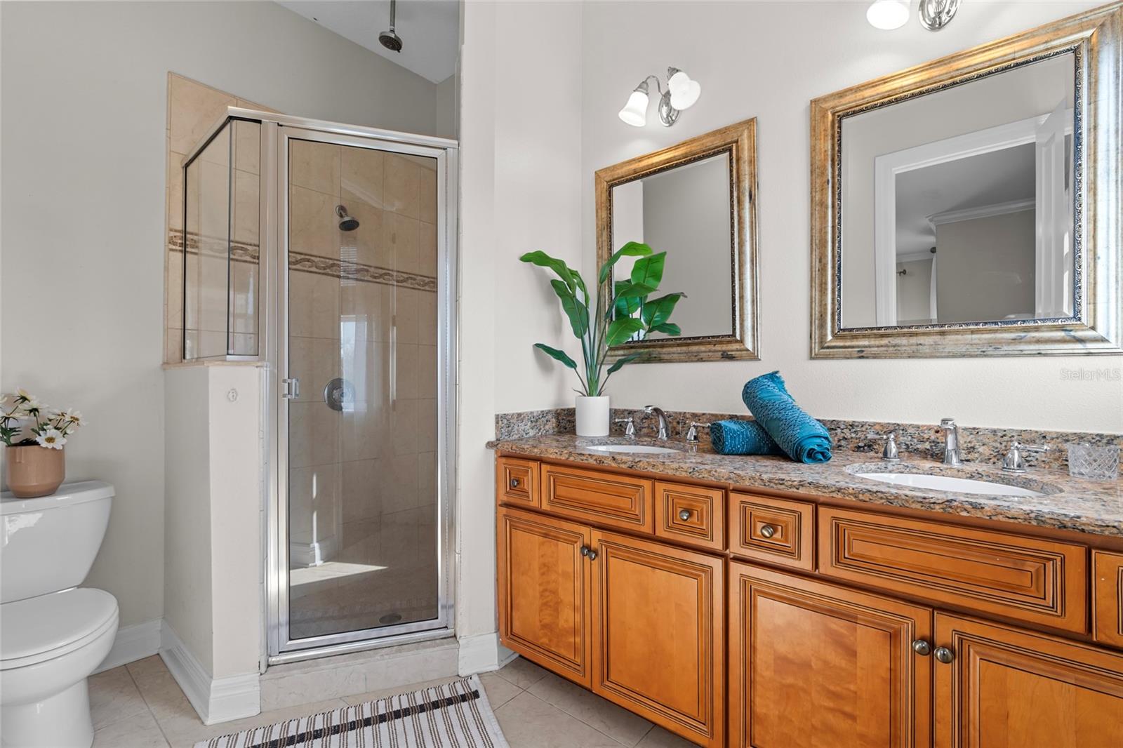 Image 20 of 39 For 902 Villa Venicia Way