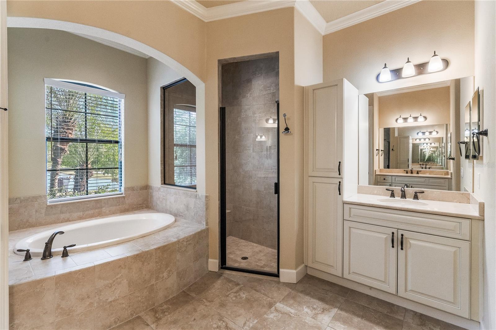 Image 20 of 44 For 2166 Scarlet Oaks Street