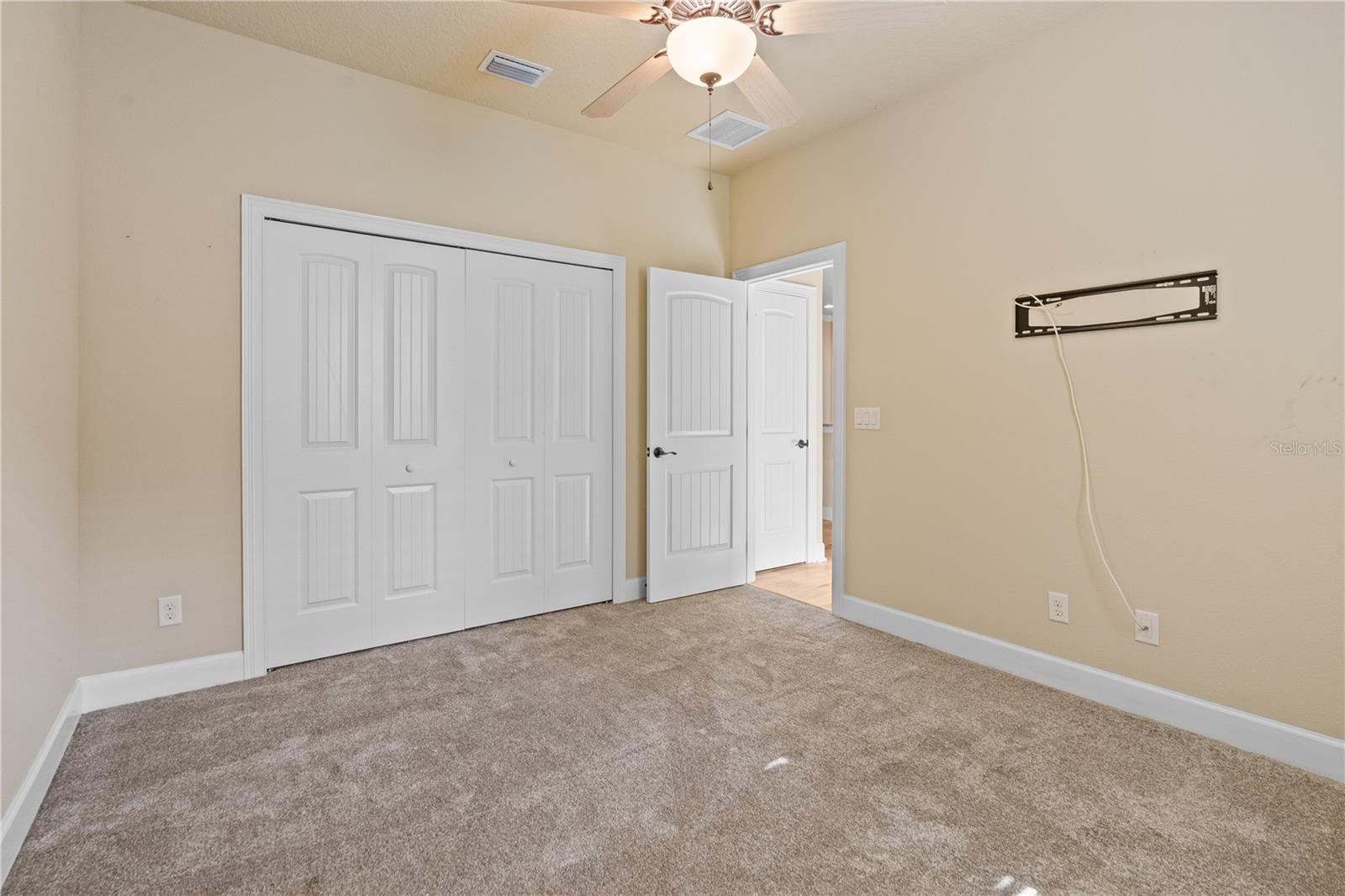 Image 28 of 44 For 2166 Scarlet Oaks Street