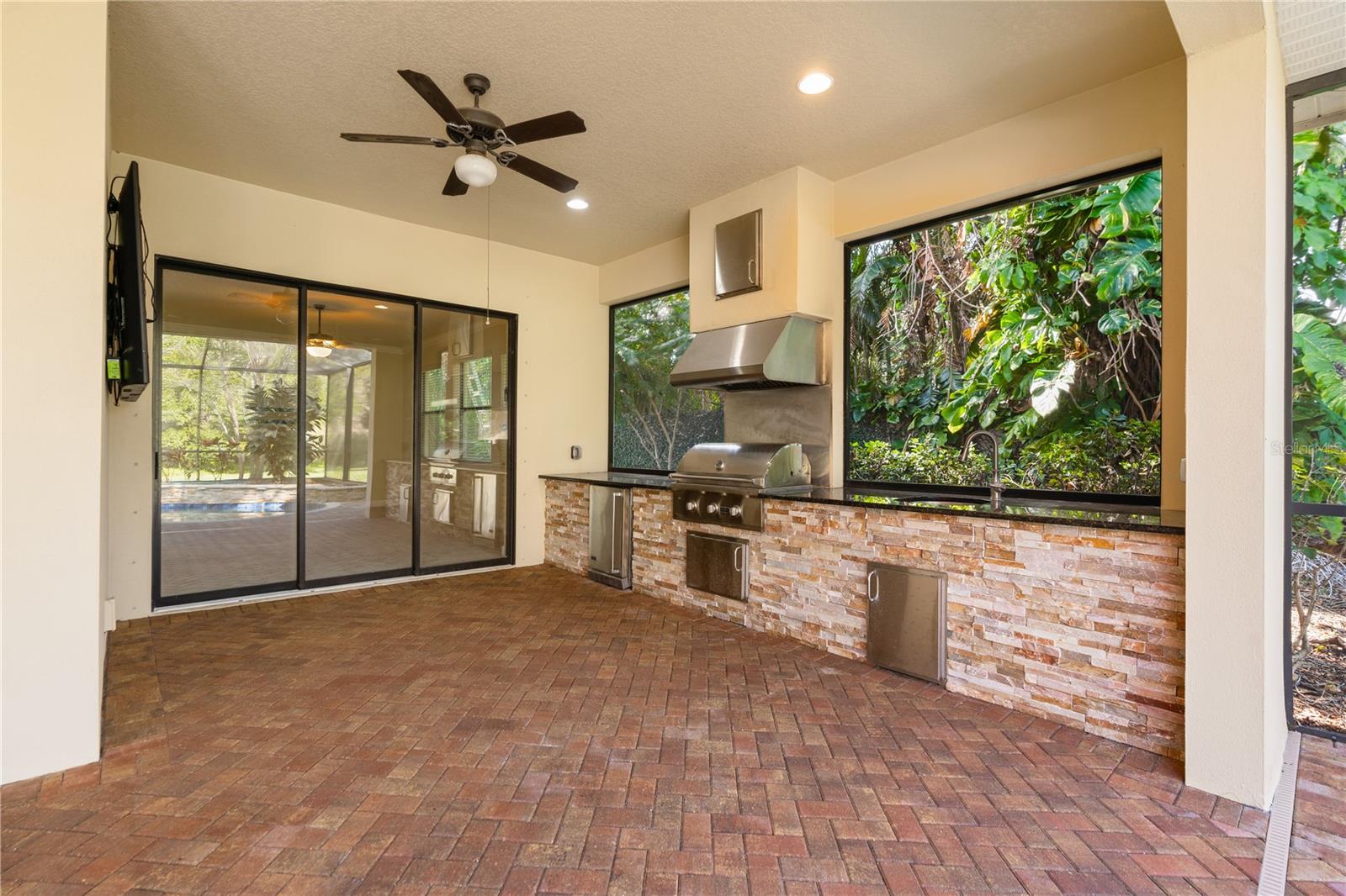 Image 34 of 44 For 2166 Scarlet Oaks Street