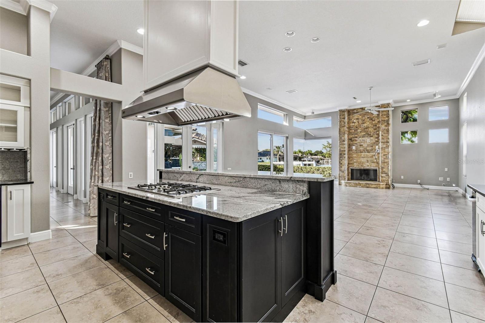 Image 10 of 92 For 5220 Longboat Boulevard