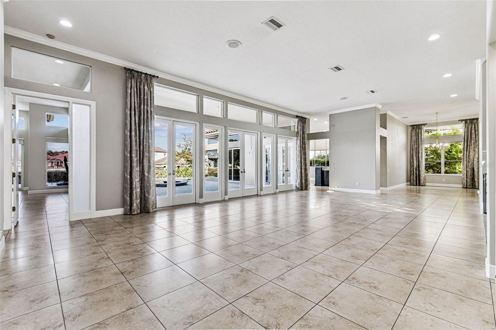 Image 18 of 92 For 5220 Longboat Boulevard