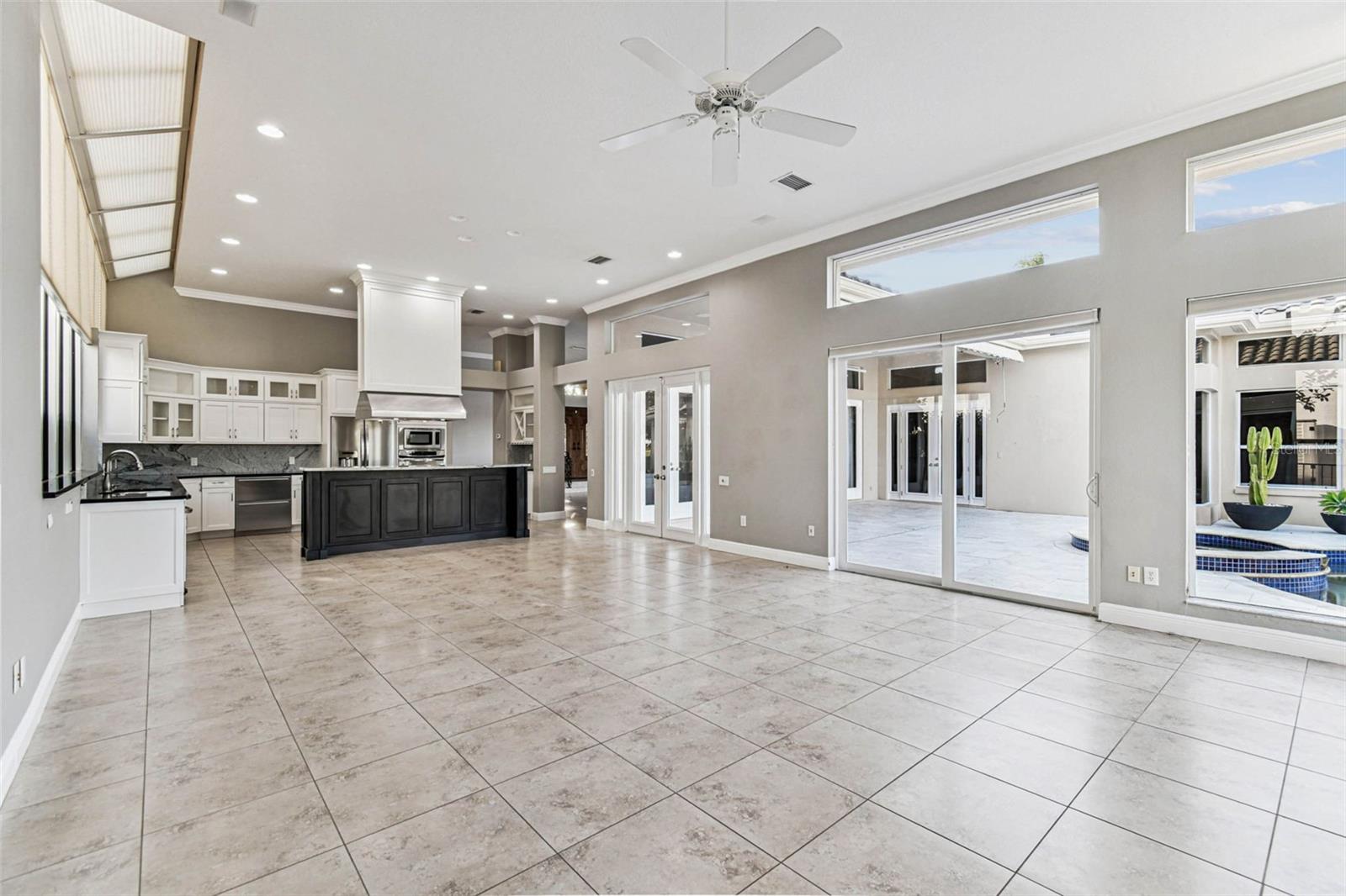 Image 31 of 92 For 5220 Longboat Boulevard