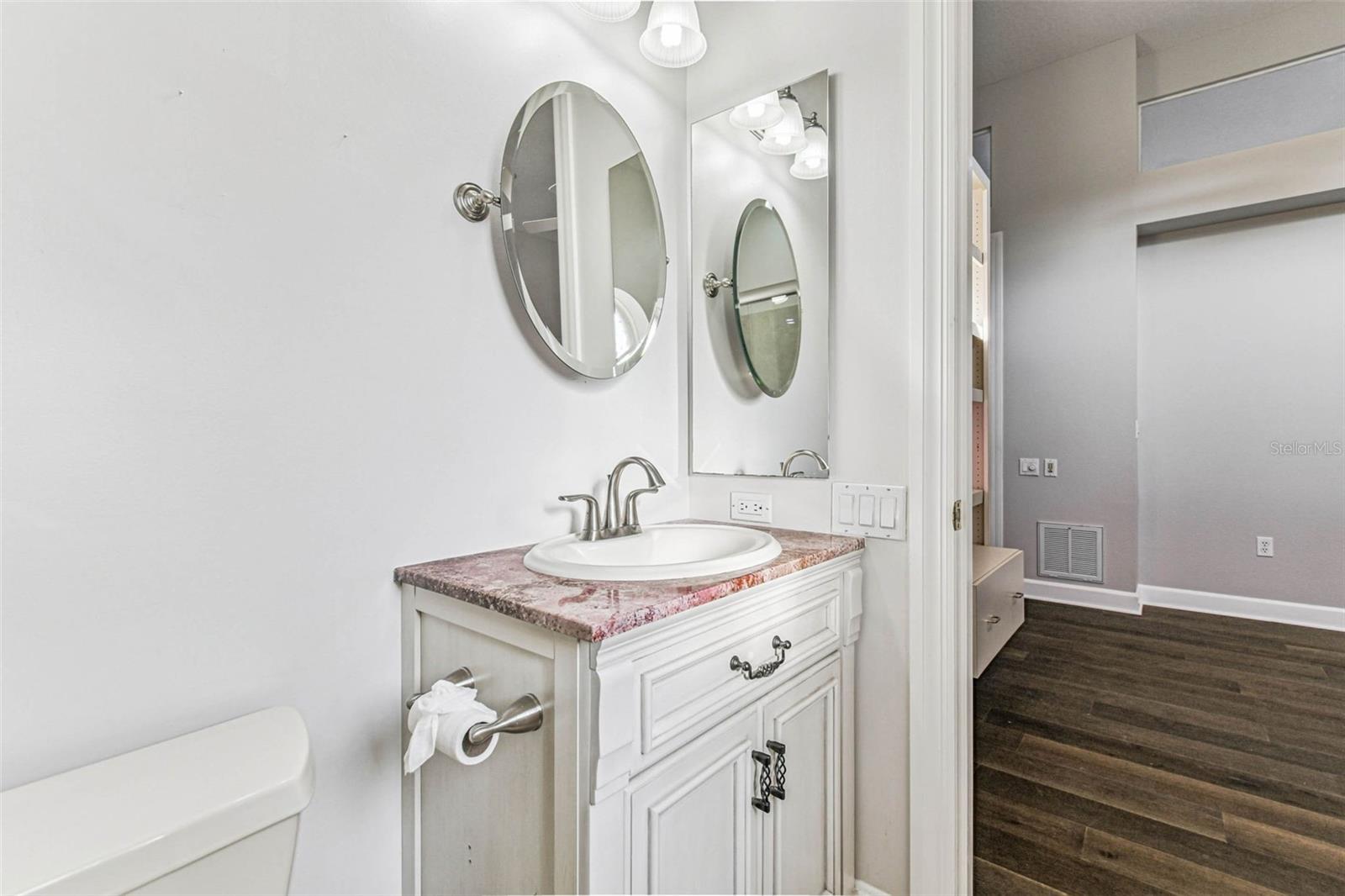 Image 42 of 92 For 5220 Longboat Boulevard