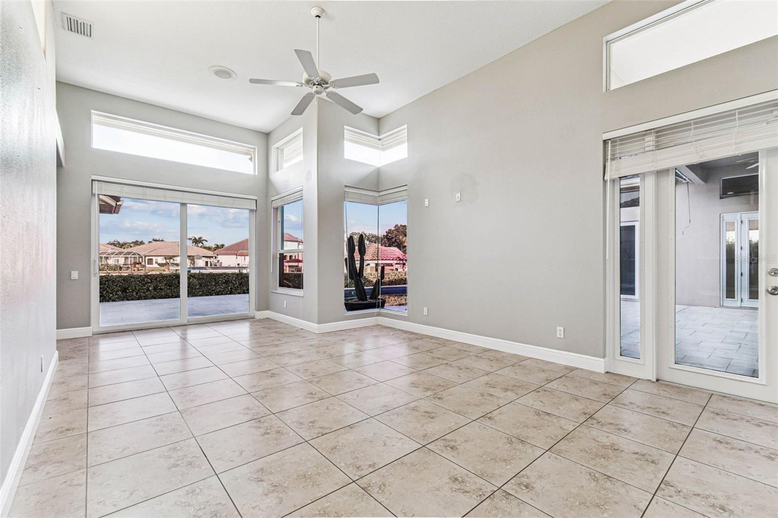 Image 44 of 92 For 5220 Longboat Boulevard