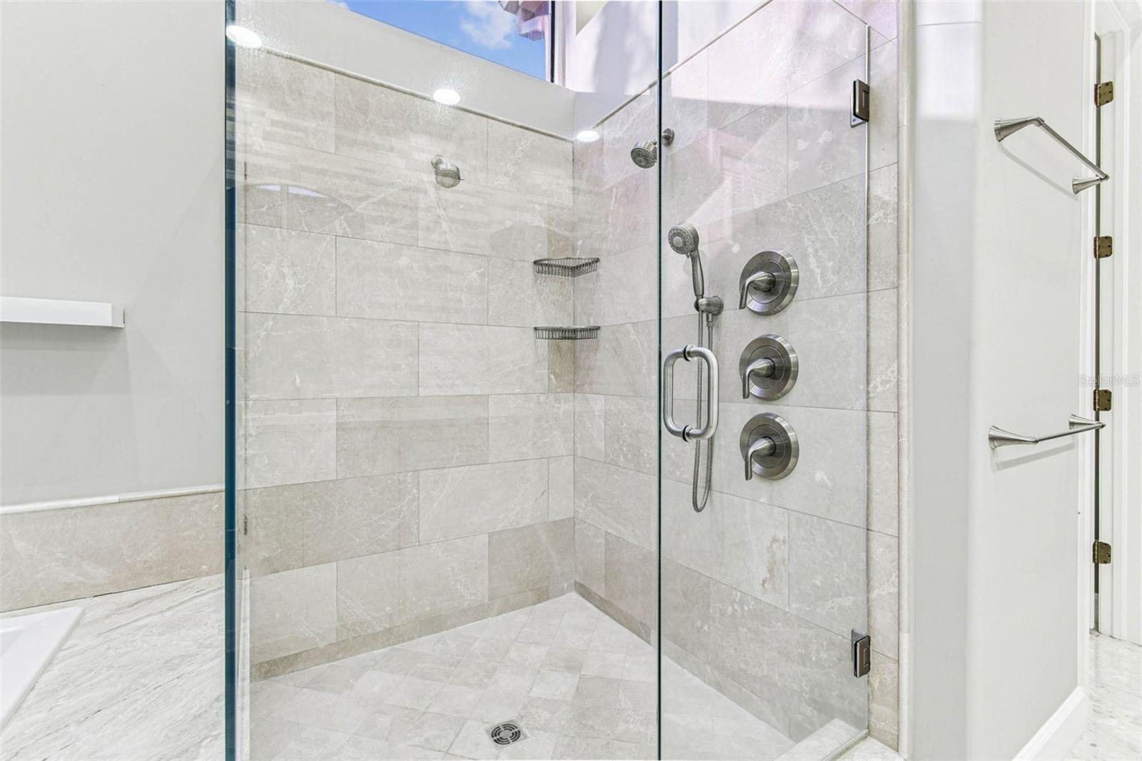 Image 50 of 92 For 5220 Longboat Boulevard