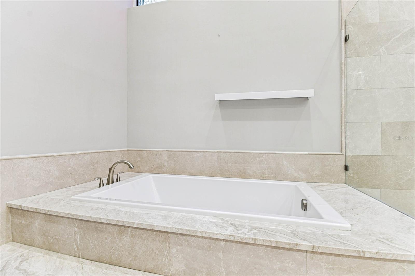 Image 53 of 92 For 5220 Longboat Boulevard