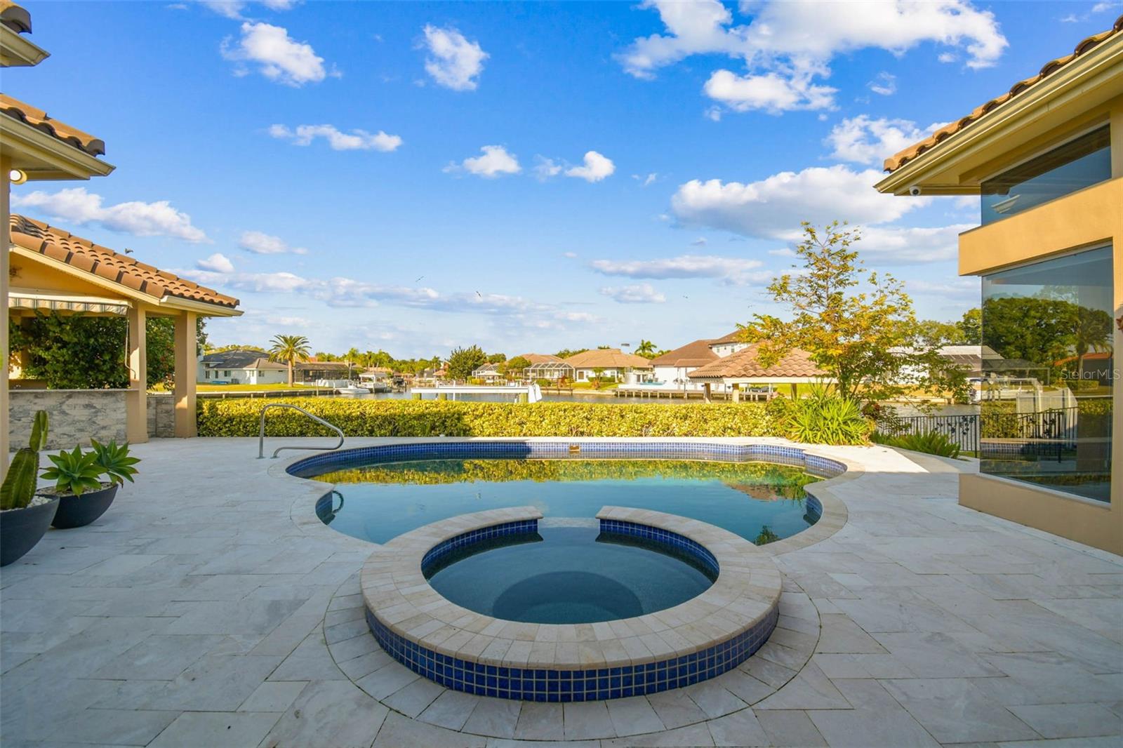 Image 55 of 92 For 5220 Longboat Boulevard