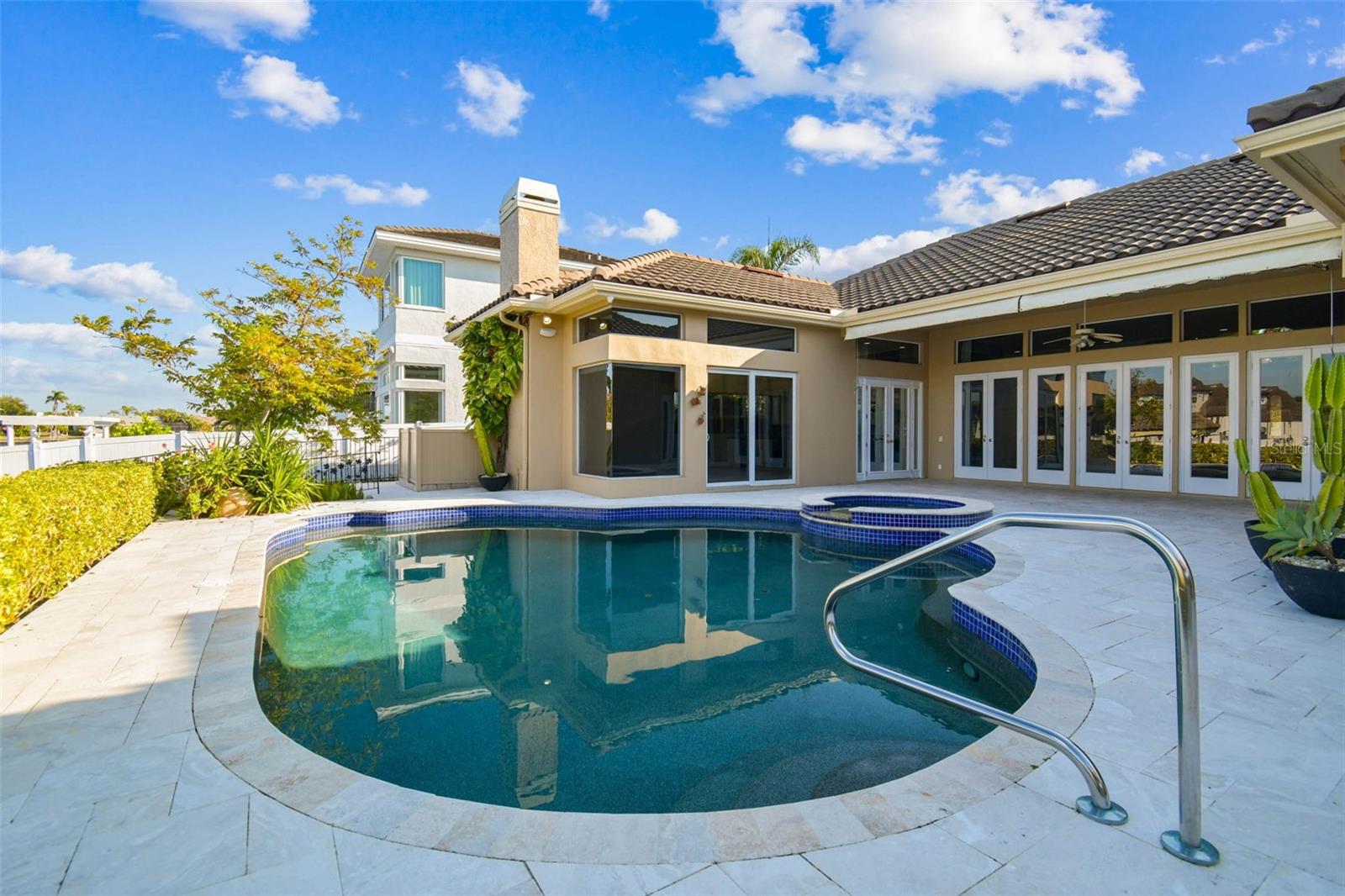 Image 57 of 92 For 5220 Longboat Boulevard