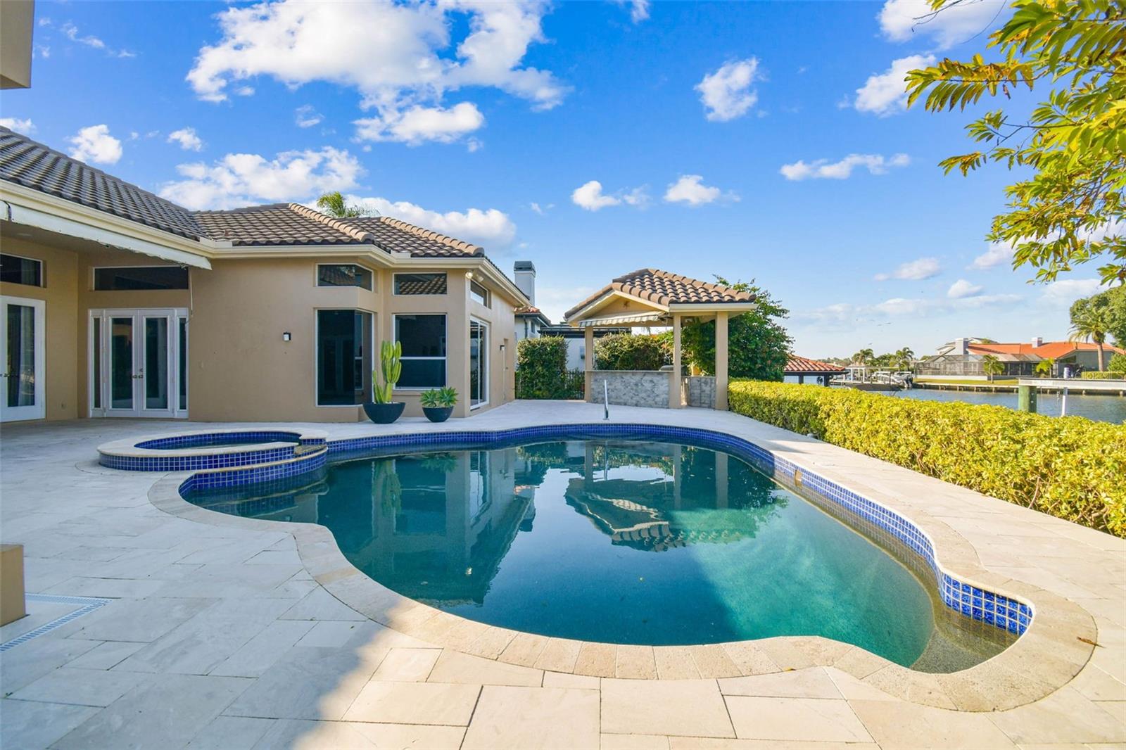 Image 58 of 92 For 5220 Longboat Boulevard