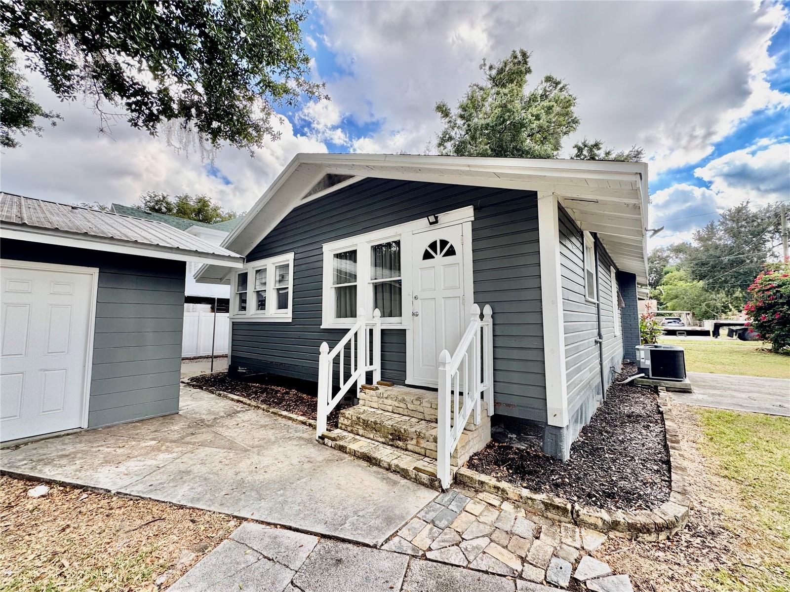 Image 21 of 23 For 906 Baker Street