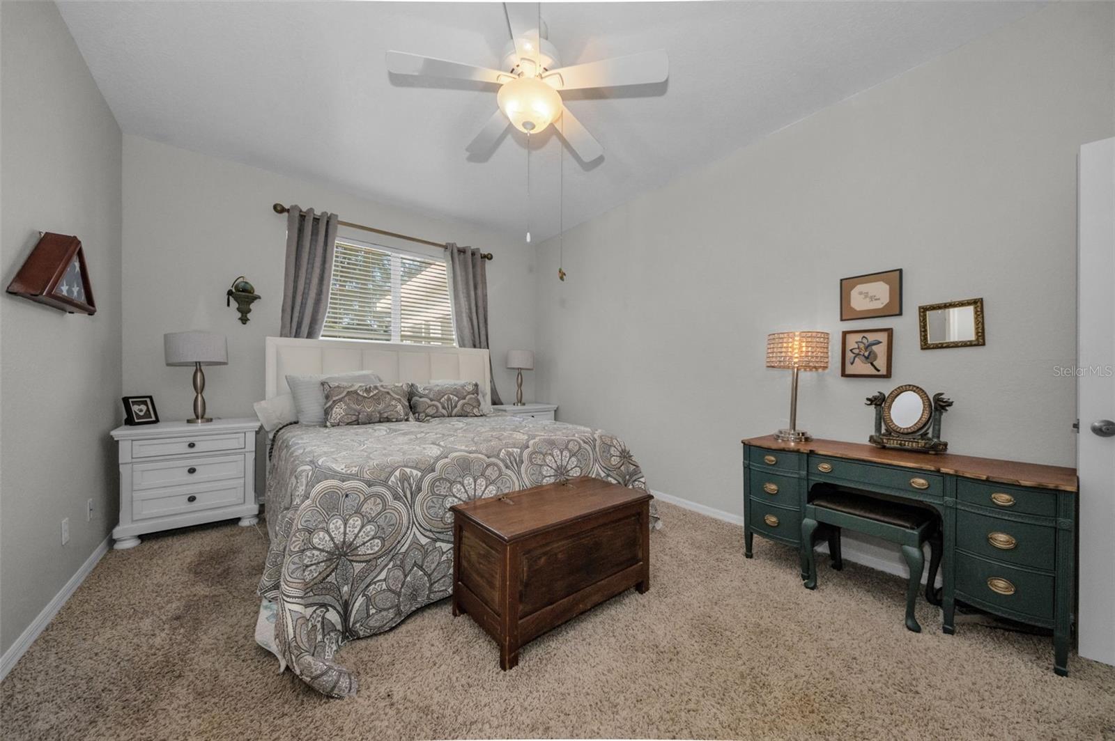 Image 28 of 94 For 975 Harbor Hill Drive