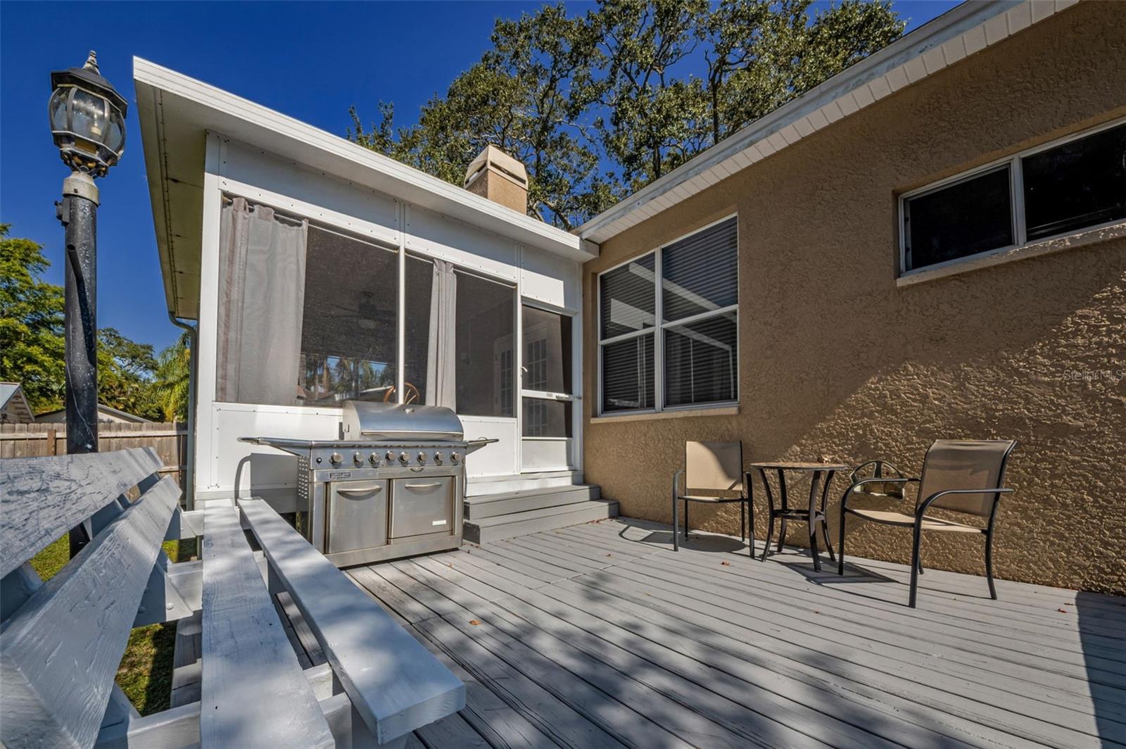 Image 45 of 94 For 975 Harbor Hill Drive