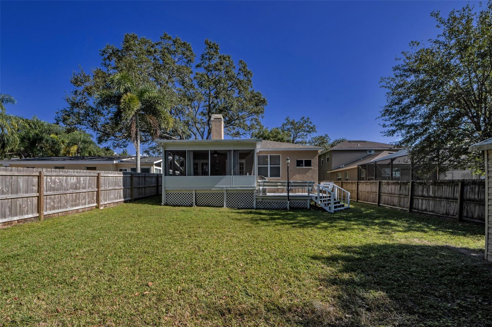 Image 48 of 94 For 975 Harbor Hill Drive