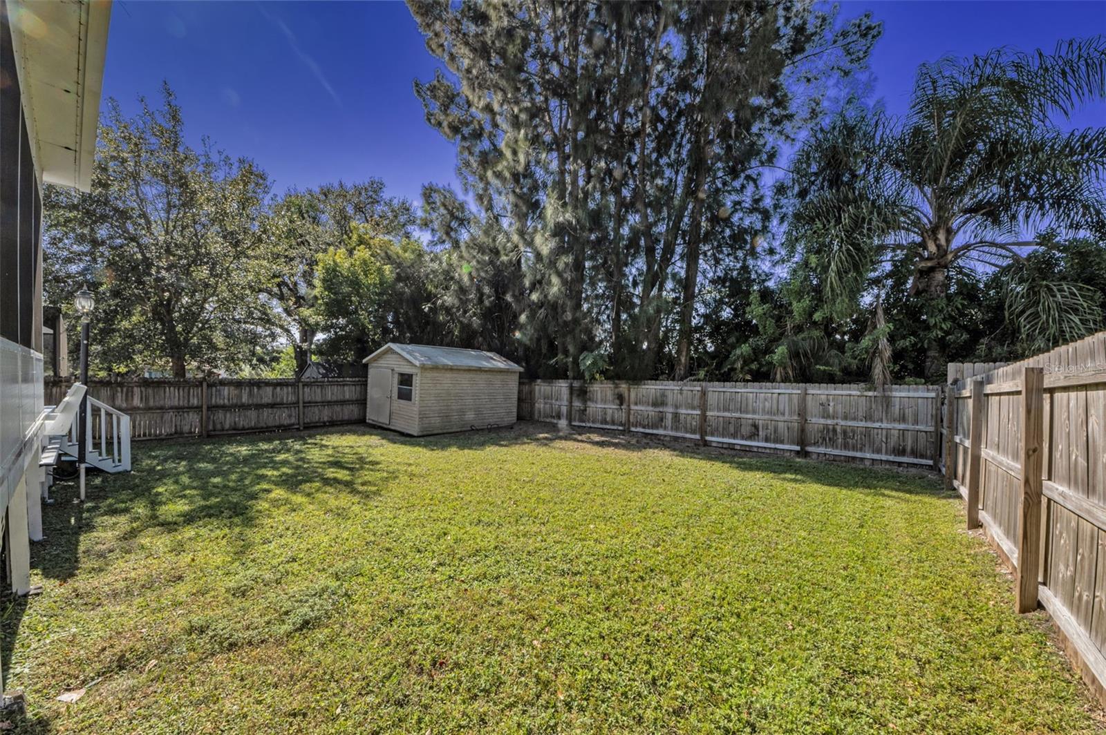 Image 50 of 94 For 975 Harbor Hill Drive