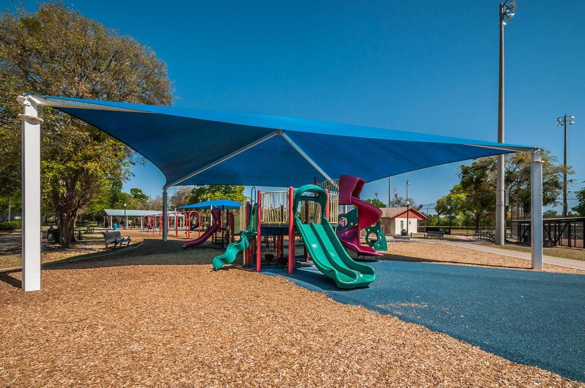 Image 77 of 94 For 975 Harbor Hill Drive