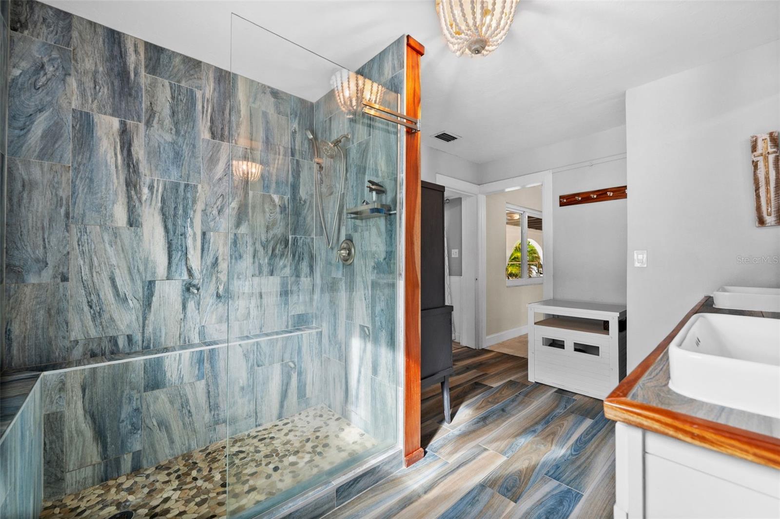 Image 20 of 67 For 2129 Tobago Circle