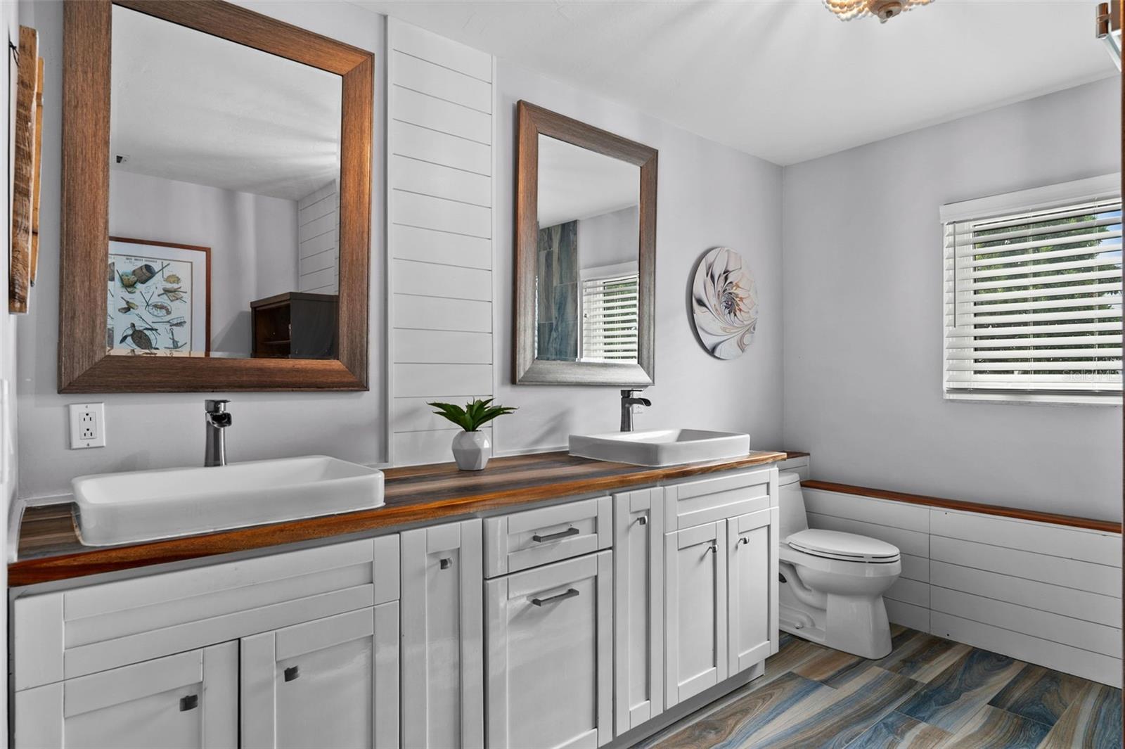 Image 22 of 67 For 2129 Tobago Circle