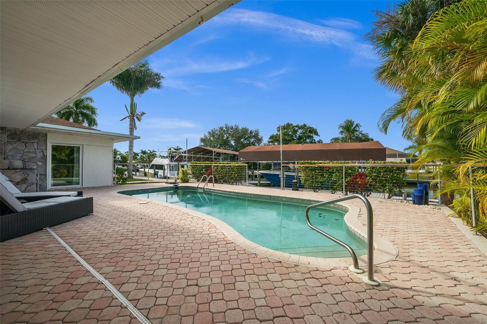 Image 33 of 67 For 2129 Tobago Circle