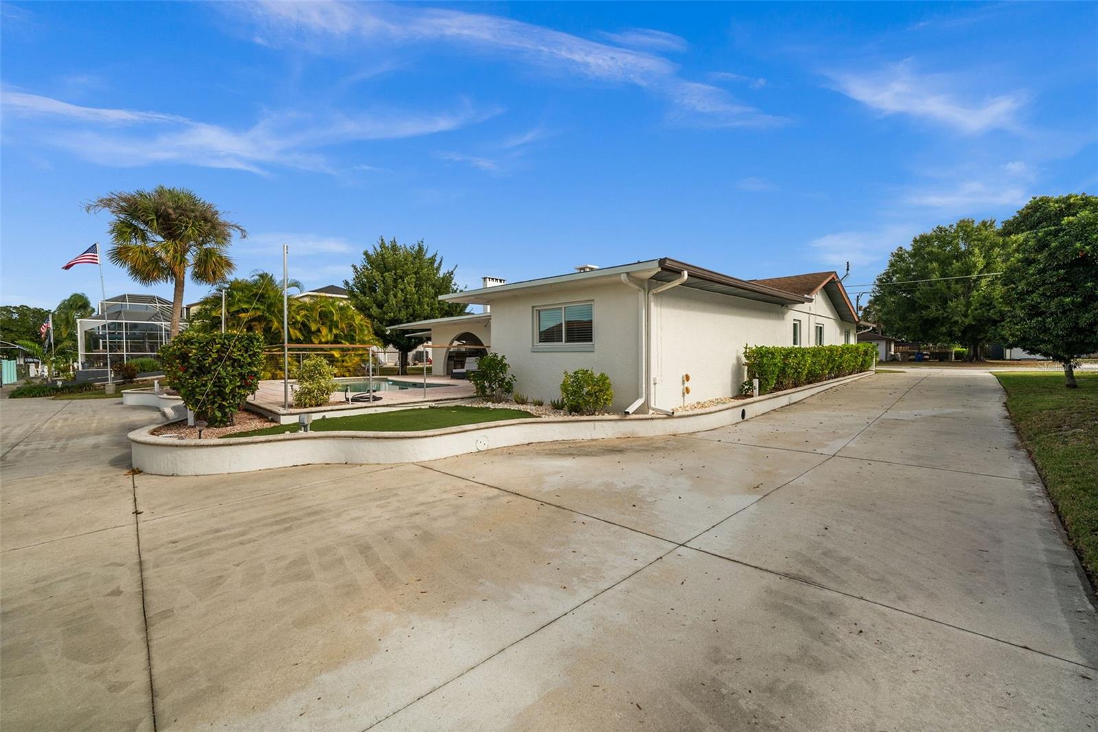 Image 38 of 67 For 2129 Tobago Circle