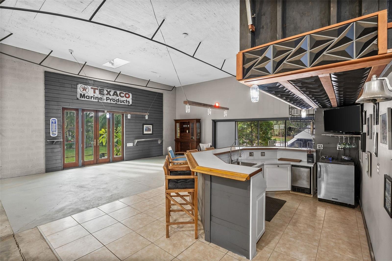 Image 42 of 67 For 2129 Tobago Circle