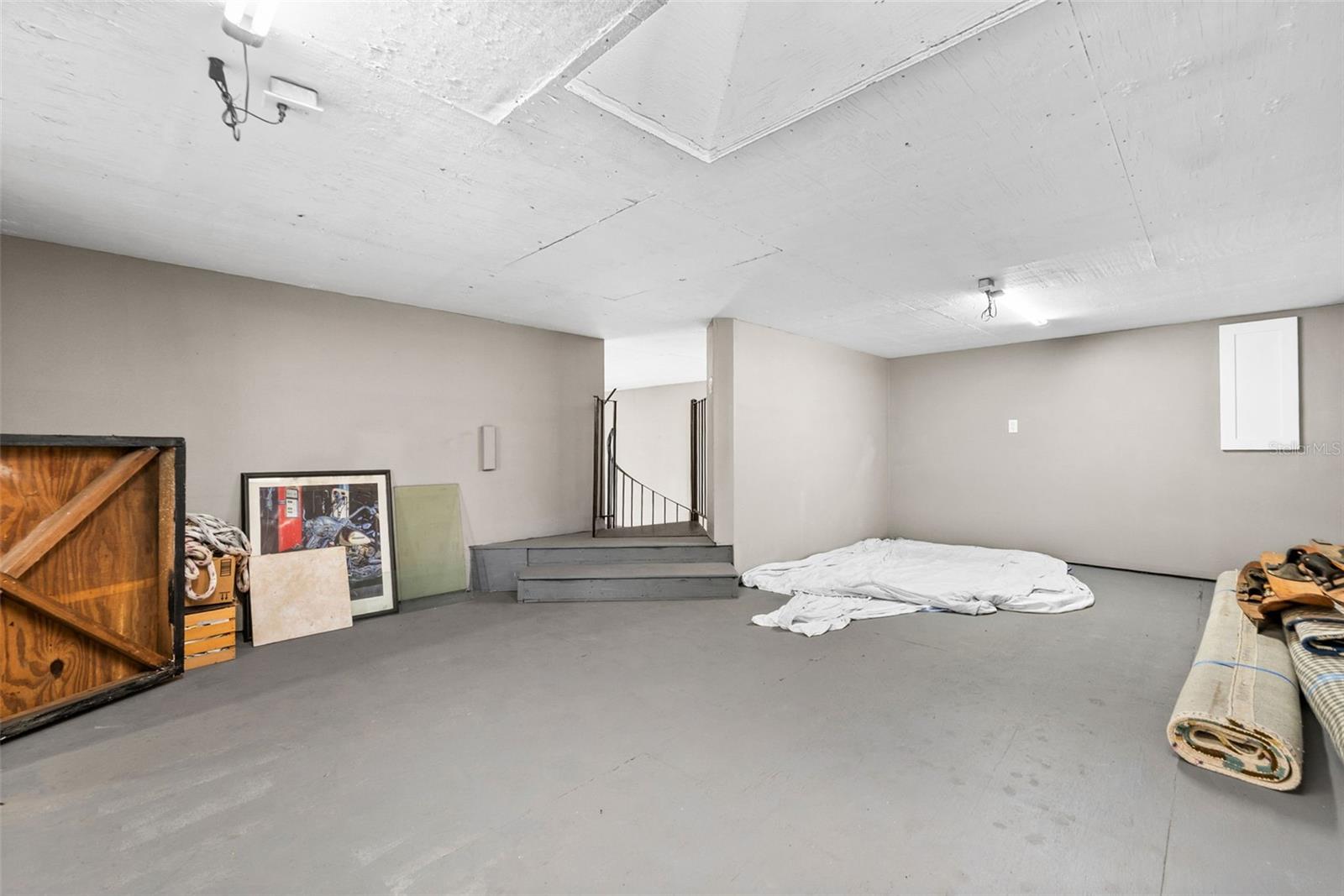 Image 43 of 67 For 2129 Tobago Circle