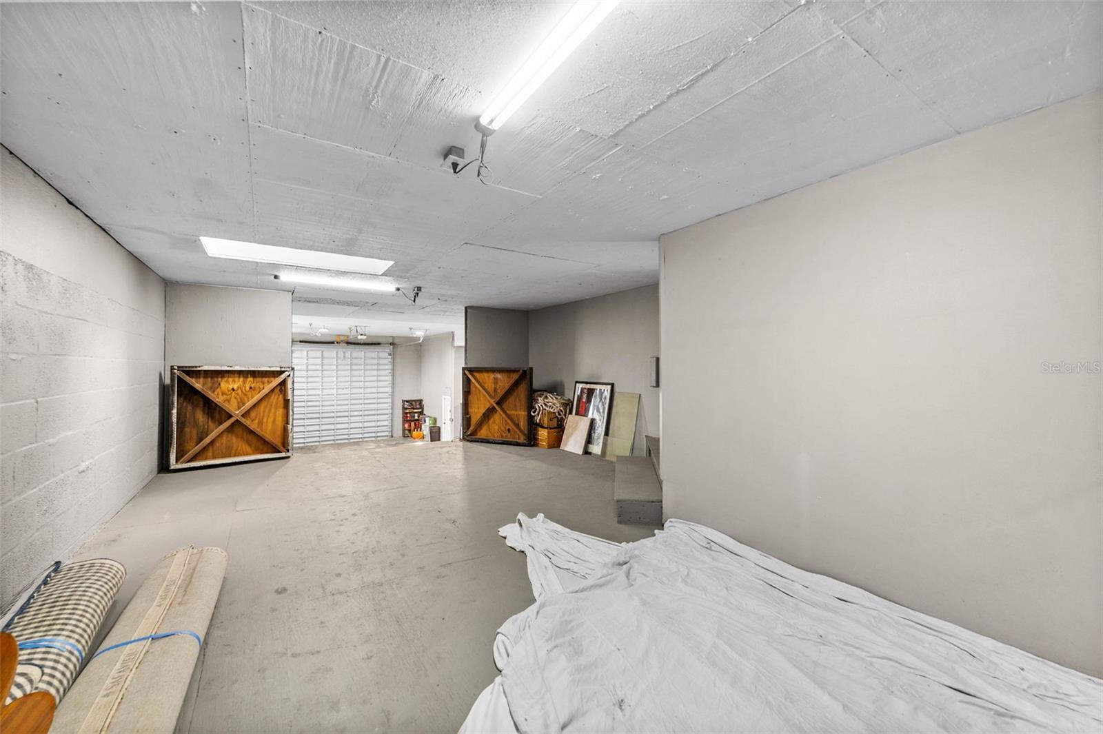 Image 44 of 67 For 2129 Tobago Circle