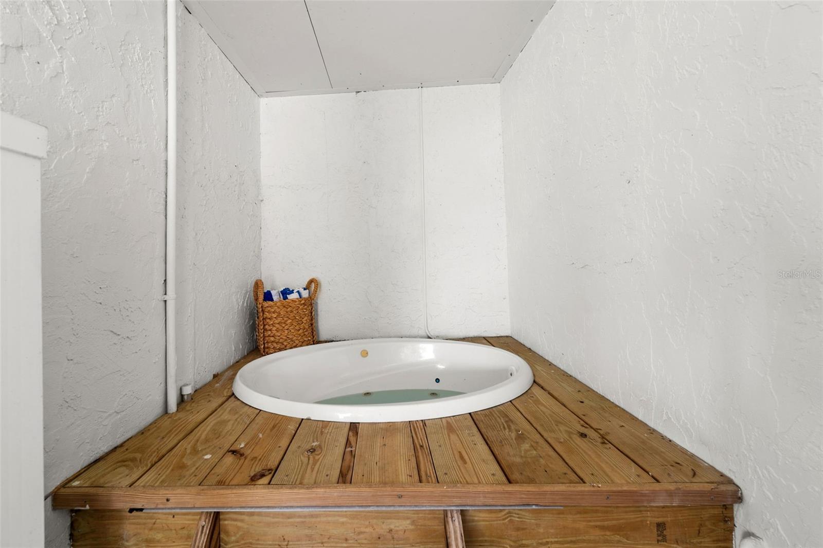 Image 56 of 67 For 2129 Tobago Circle