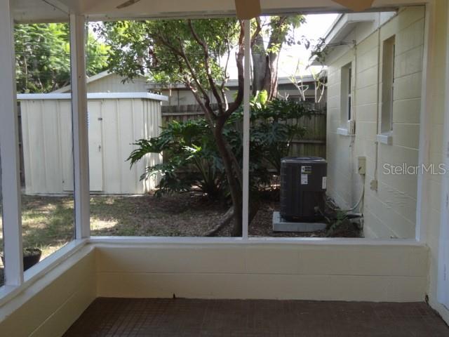 Image 12 of 17 For 10143 115th Avenue