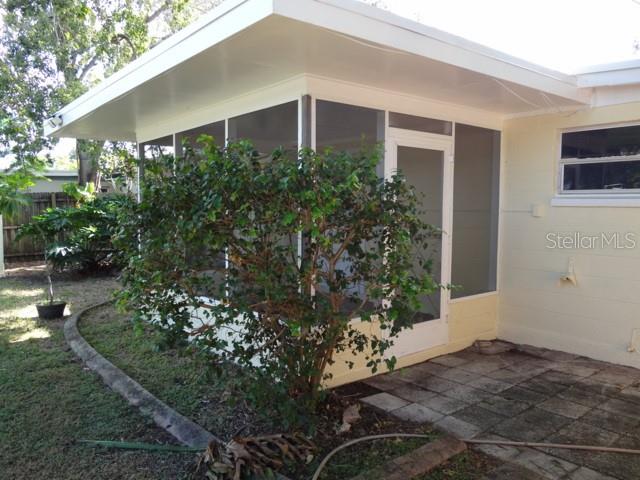 Image 16 of 17 For 10143 115th Avenue