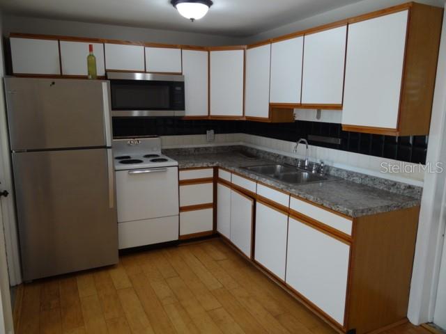 Image 4 of 17 For 10143 115th Avenue