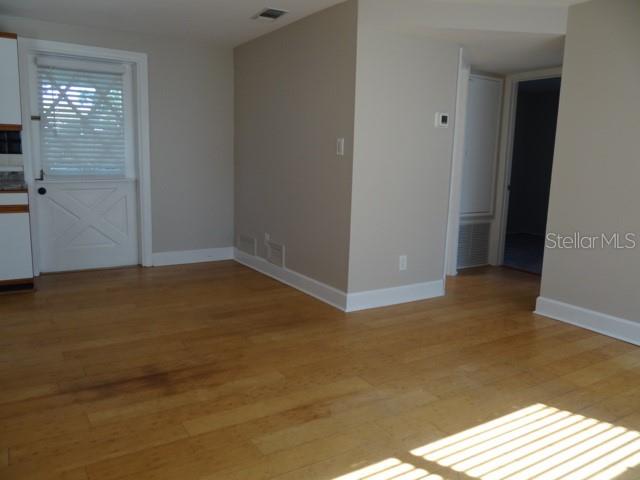 Image 6 of 17 For 10143 115th Avenue