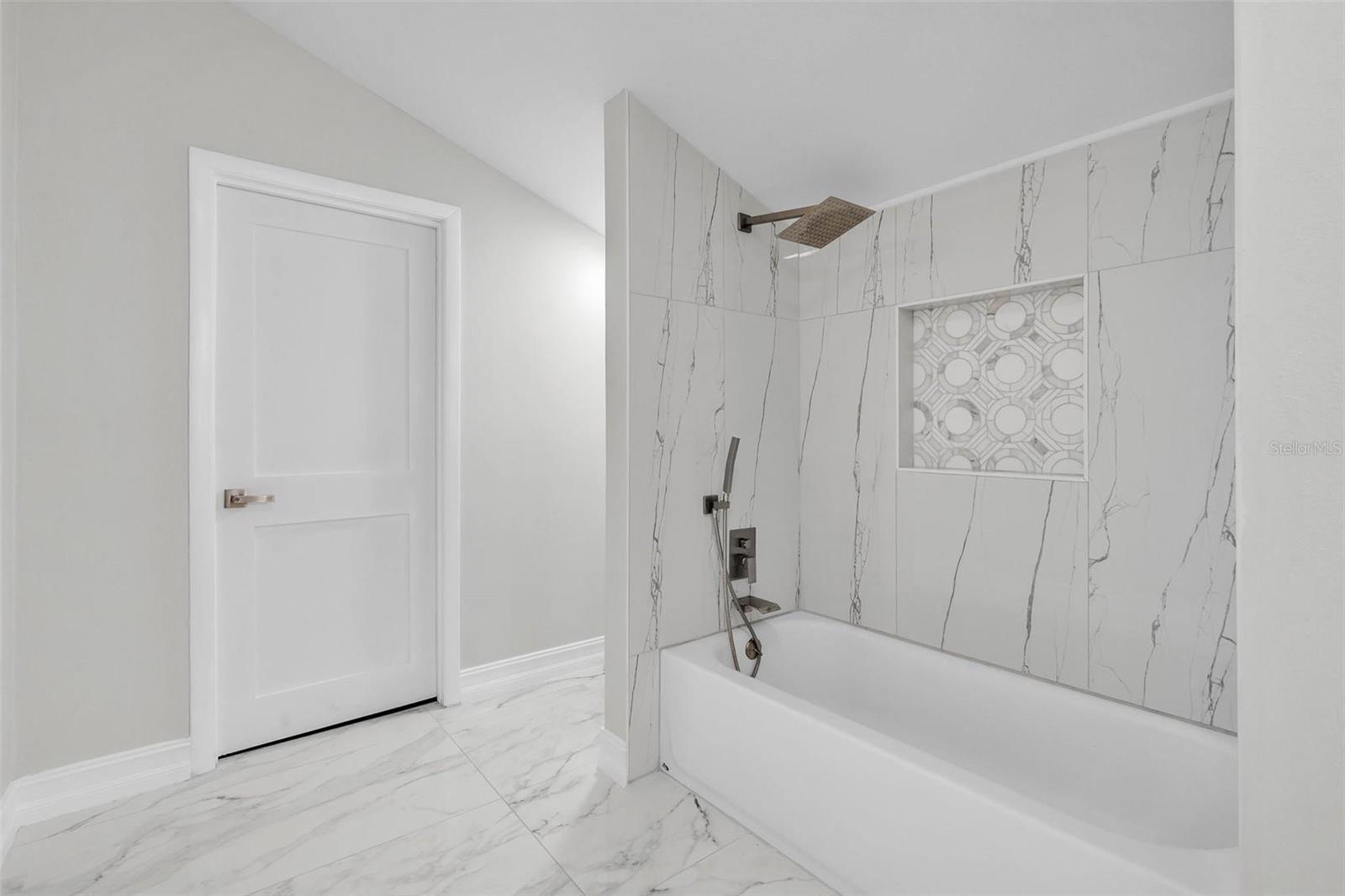 Image 28 of 50 For 4520 Pine Hollow Drive