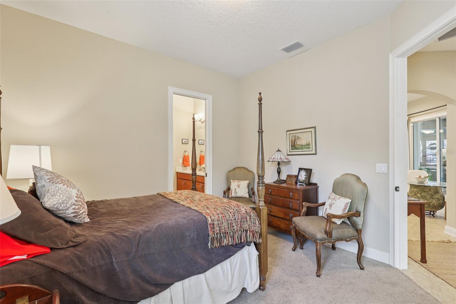 Image 36 of 67 For 187 Appaloosa Avenue