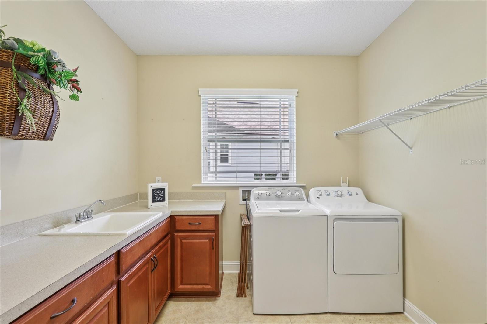 Image 42 of 67 For 187 Appaloosa Avenue