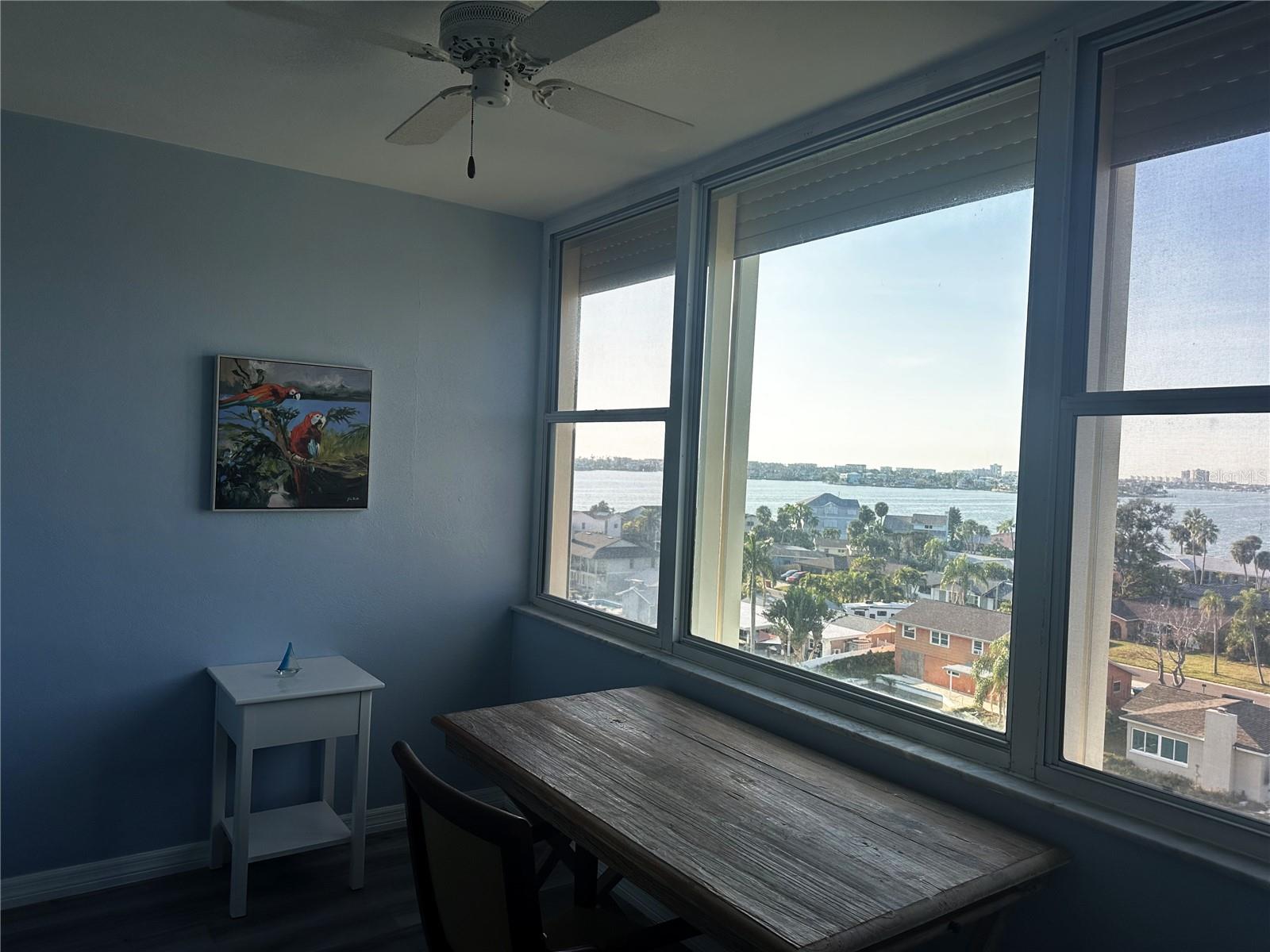 Image 14 of 27 For 4725 Cove Circle 804