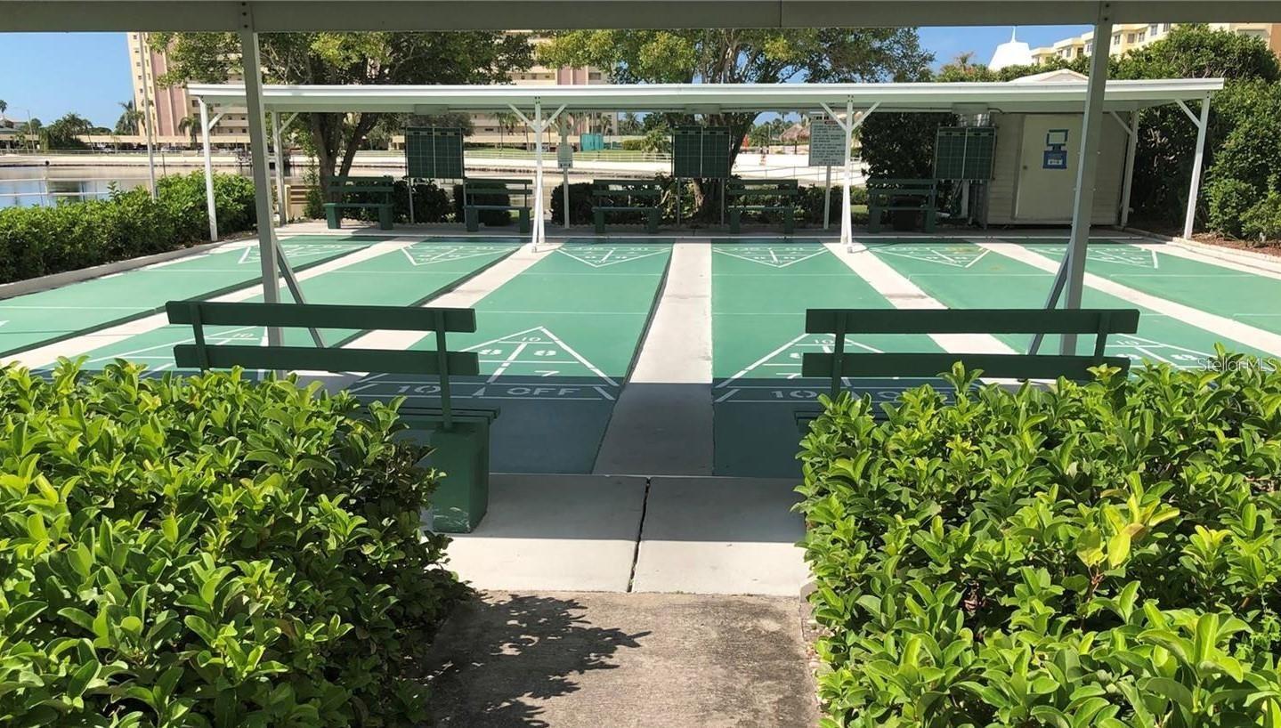 Image 24 of 27 For 4725 Cove Circle 804